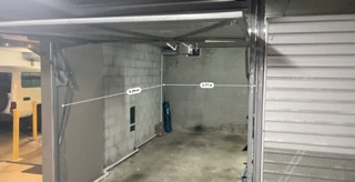 Bondi - Locking Underground, Prime Location