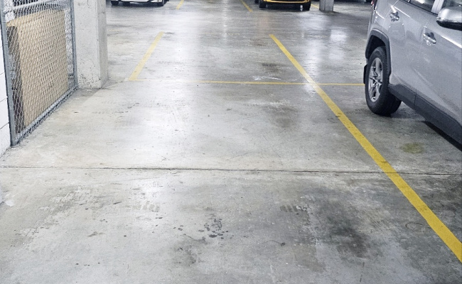 Secure & Convenient Parking on Footbridge Boulevard