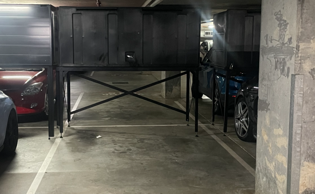 Indoor secure parking space in Darlinghurst