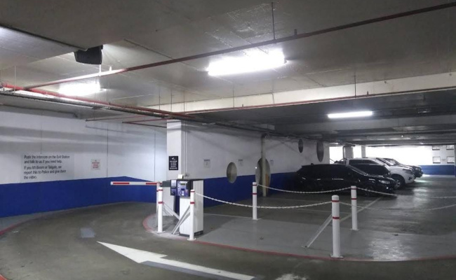 Car Park at Bay 734