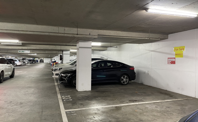 Melbourne CBD - Indoor Parking near RMIT and Melbourne Central