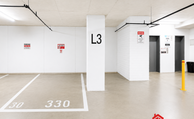 Secure Melbourne CBD Car Park 58 Franklin St, Melbourne VIC 3000 Level 3 (330)