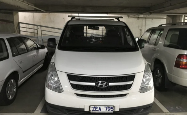 Melbourne - Secure CBD Parking near Central Station, RMIT, QV Centre, Etc.