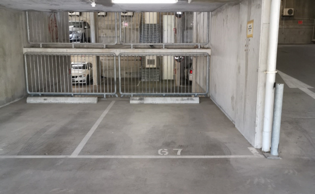 Melbourne - Secure CBD Parking close to Queen Victoria Market