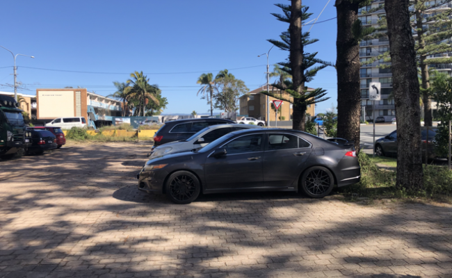 AFFORDABLE 24/7 OVERSIZED PARKING IN CENTRAL SURFERS PARADISE