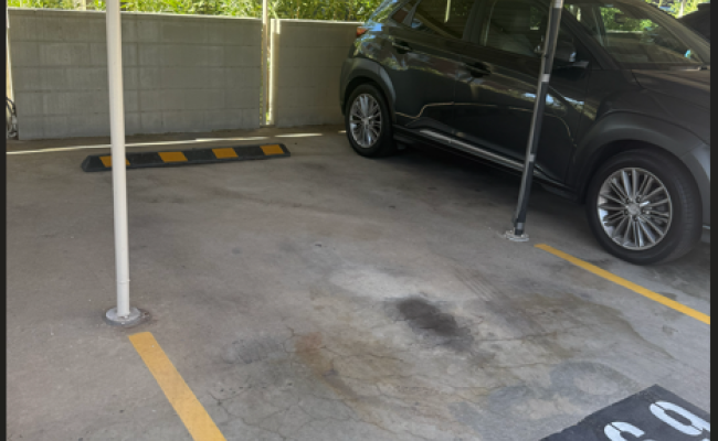 Spacious spot at prime Woollahra location.