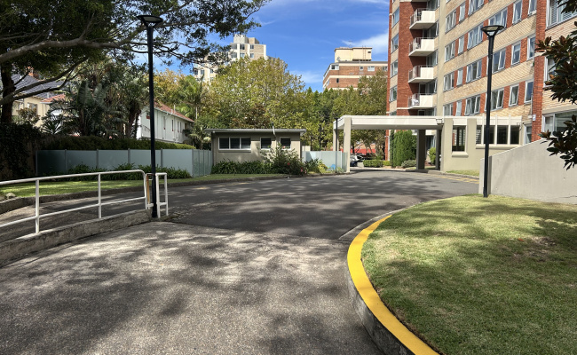Great secure parking close to CBD, Eastern Suburbs and public transport.