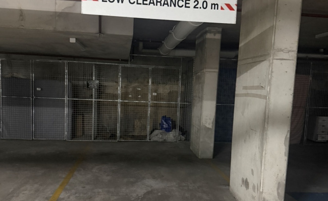 private car parking in Rosebery