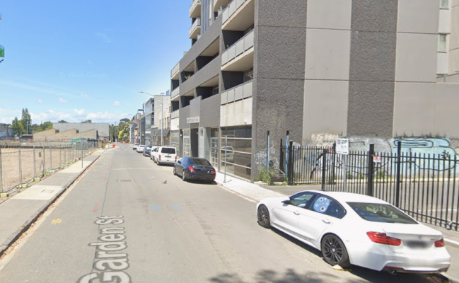 Great parking spot near Chapel street