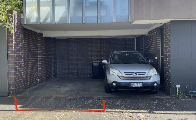 Convenient parking in Richmond, two min from Bridge Road and five min from Church Street!