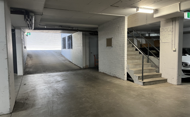 Waterloo - Secure Indoor Car Park near Green Square Station