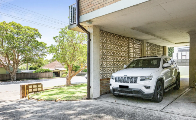Parking spot in Cremorne