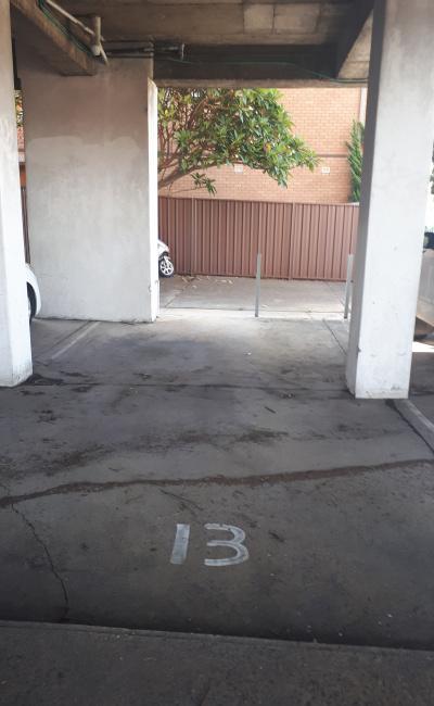 Affordable parking space near St George bank, St George hospital, TAFE in Kogarah
