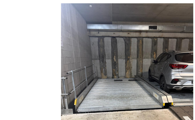 Great Undercover car parking spot ( Stacker)