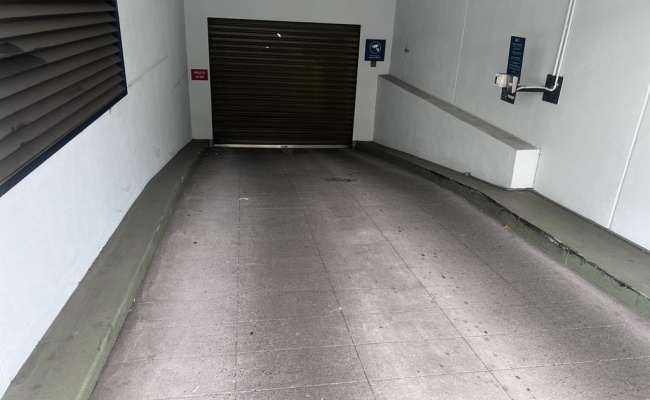 Secure Monthly Unreserved Parking on Glenferrie Road