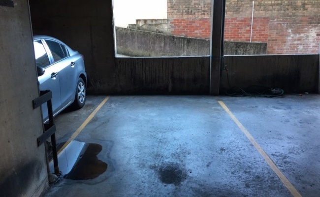 Undercover parking in Paddington