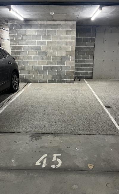 Secure parking close to  public amenties/ transport