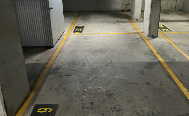 Secured Parking in Canberra City (1 Gordon St)