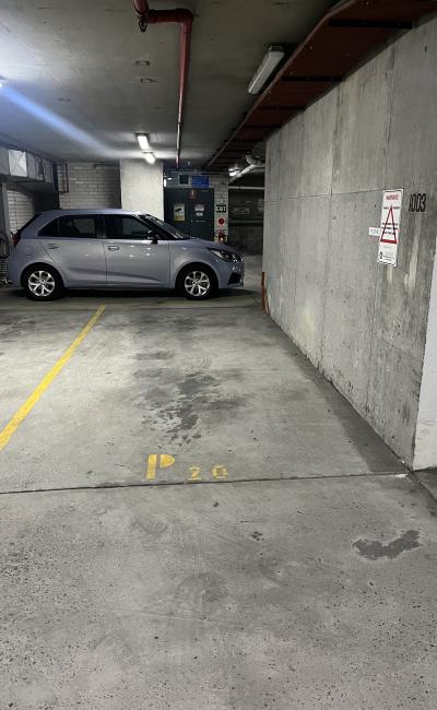 Parking near Surry Hills Police Station