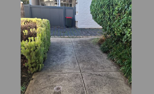 North Adelaide -Safe Open Parking Gem close to Free Commuter Bus Stop