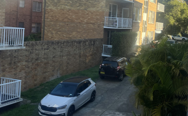 Off road parking, 3min walk to summer hill train station