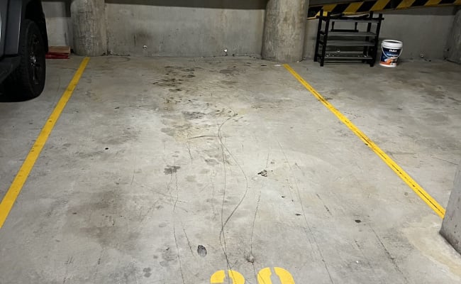 Indoor parking lot Chippendale