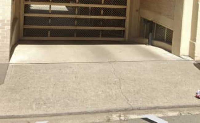 URGENT!!! Secure Car Space for rent, in the City