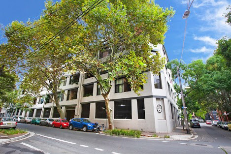 URGENT!!! Secure Car Space for rent, in the City