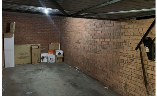 Parramatta - Safe Lock Up Garage close to Westfield