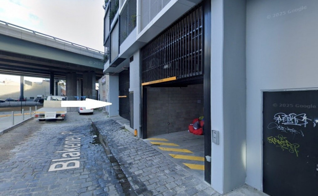 Southbank - Secure Indoor Parking Near Casino & Free Tram Zone