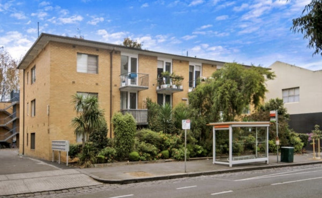 North Melbourne near Hospitals & University of Melbourne