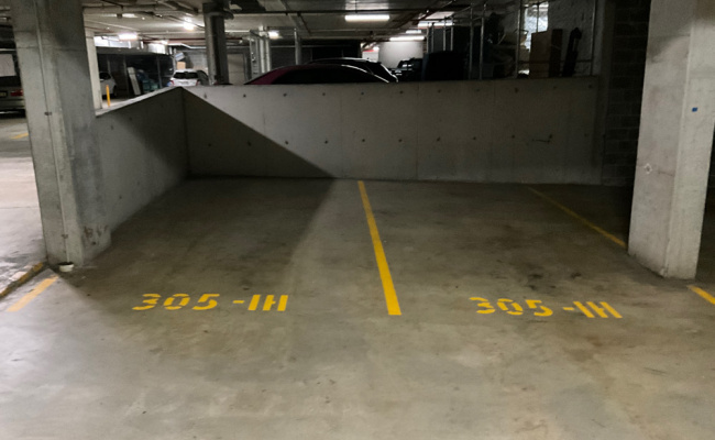 1 Parking Lot near Marina Square/Rhodes/Olympic Park & Meadowbank