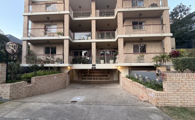Double locked automatic garage storage for single car Bondi Beach