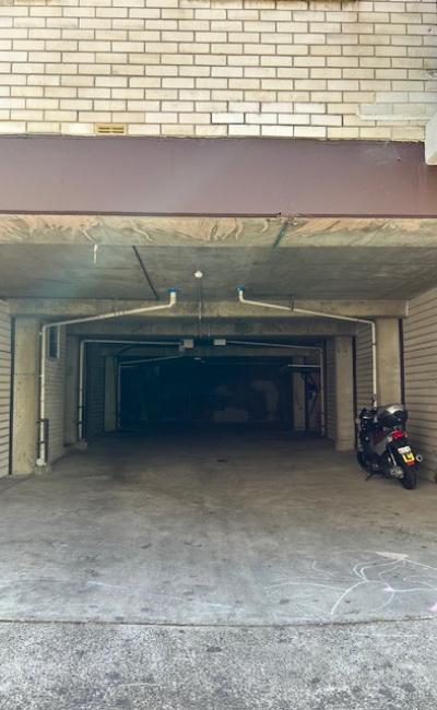 Bondi Beach - Secure Lock Up Garage near the Beach