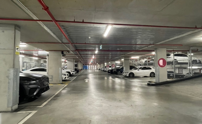 2 x Great Car Space in Darling Square