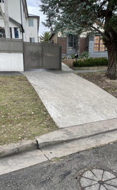 Kingsford - Safe Driveway Parking Right next to UNSW UNIVERSITY