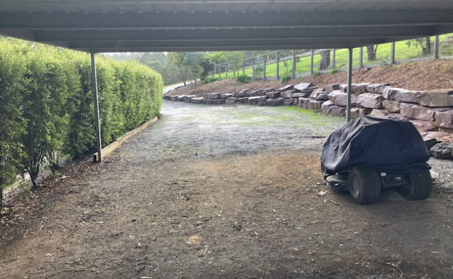 Donvale - Safe Open Space for Caravan, Boat, Bus or Horse Float