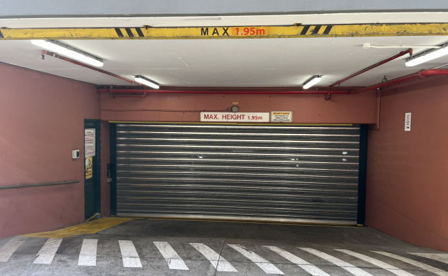 Convenient parking Lot in Pyrmont - Harris 1 Only for residents in the building