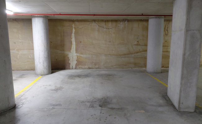 Oversized Secure Undercover Car Space in Ultimo with 24x7 Access