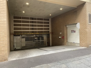 parking space pyrmont Bus stop and tram 1 min walk