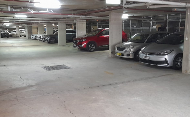 Safe Parking Space in Hawkesbury Road westmead