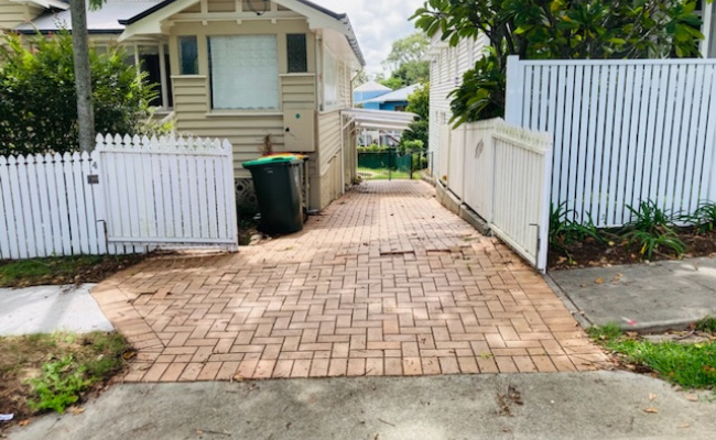 Parking space near Churchie