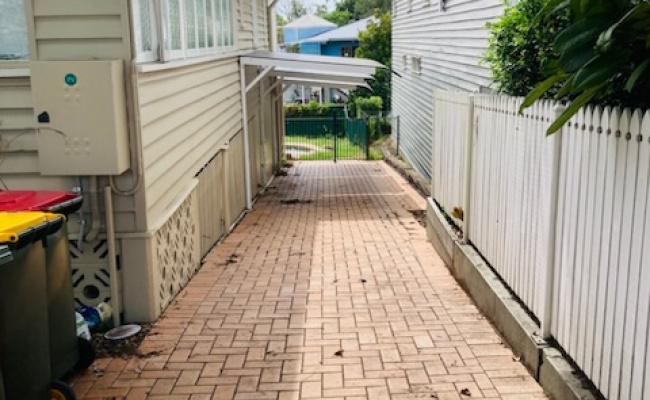 Parking space near Churchie