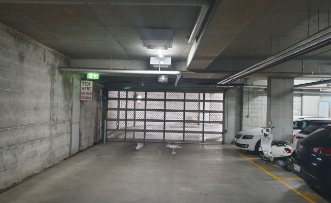 Super convenient secure carspace for rent in Bondi