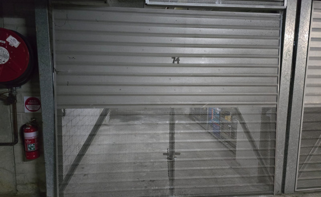 Convenient secure parking near RNS/St Leonards Stn