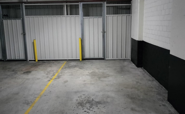 Indoor Secure Parking Space Next to St Leonard's Train Station & Royal North Shore Hospital!