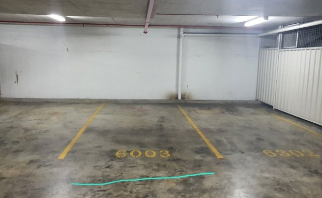 Brisbane City - Secure Underground Parking in Meriton Suites