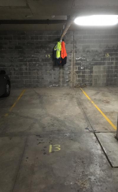Secure 24/7 parking east end of Higgins street 1km to Penrith station