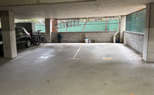 Secured Parking in Mascot(108 High Street)