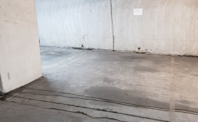 Secure undercover parking on High street - Remote 24 hour access